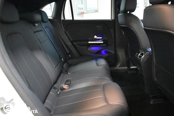 MERCEDES-BENZ EQA 250+ Progressive Advanced Plus